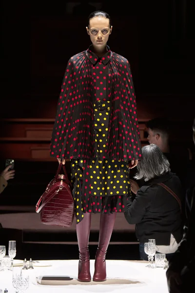 Look 41